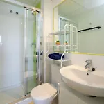 Larimar-11 By Interhome